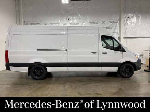 2025 Mercedes-Benz Sprinter 2500 High Roof