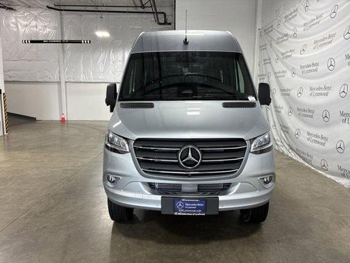 2025 Mercedes-Benz Sprinter 2500 High Roof