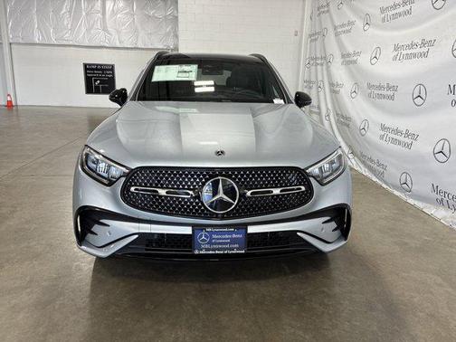 2025 Mercedes-Benz GLC 300 4MATIC