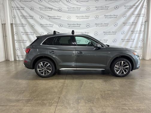 2024 Audi Q5 45 S line Premium Plus