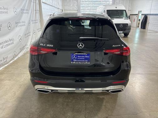Black 2026 Mercedes-Benz GLC 300 4MATIC