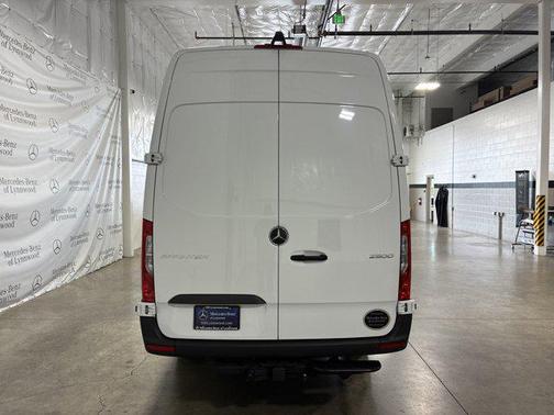 2025 Mercedes-Benz Sprinter 2500 High Roof