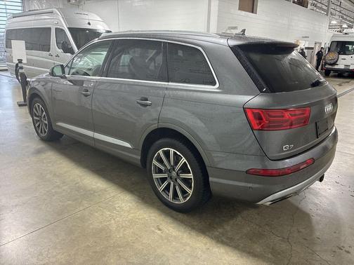 2019 Audi Q7 55 Prestige