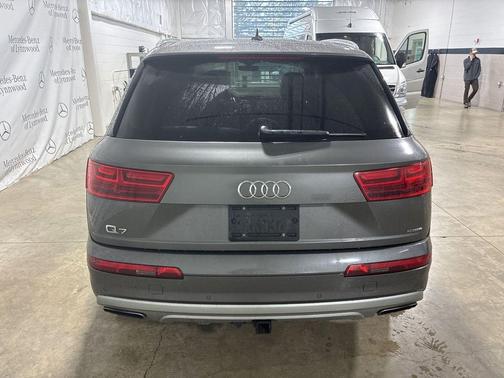 2019 Audi Q7 55 Prestige