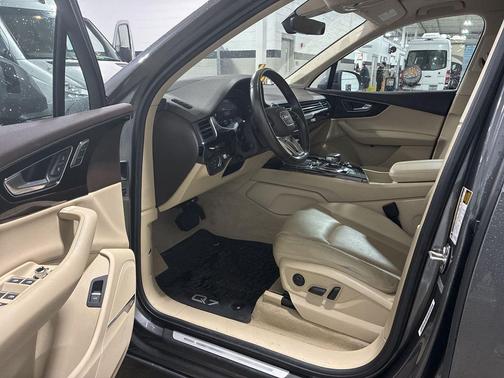 2019 Audi Q7 55 Prestige