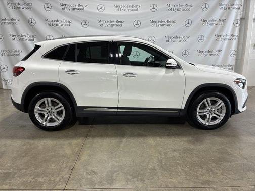 2021 Mercedes-Benz GLA 250 Base 4MATIC