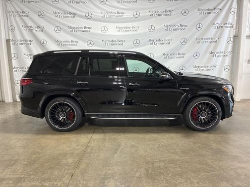 2025 Mercedes-Benz AMG GLS 63 Base