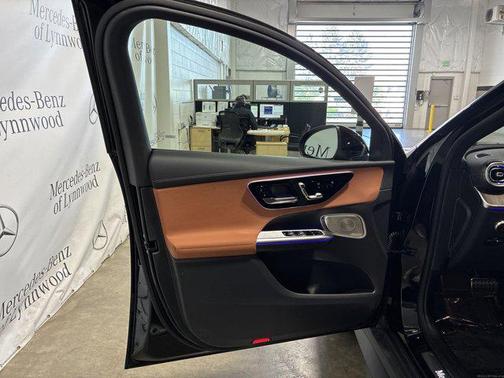 2025 Mercedes-Benz GLC 300 4MATIC Coupe
