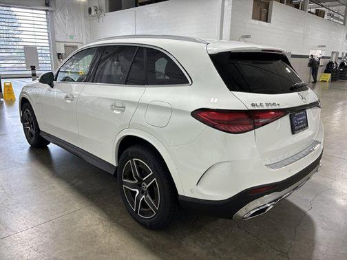 2025 Mercedes-Benz GLC 350e Base