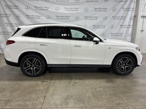 2025 Mercedes-Benz GLC 350e Base