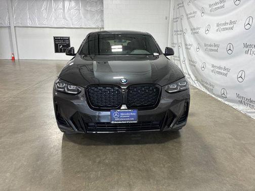 2023 BMW X4 xDrive30i