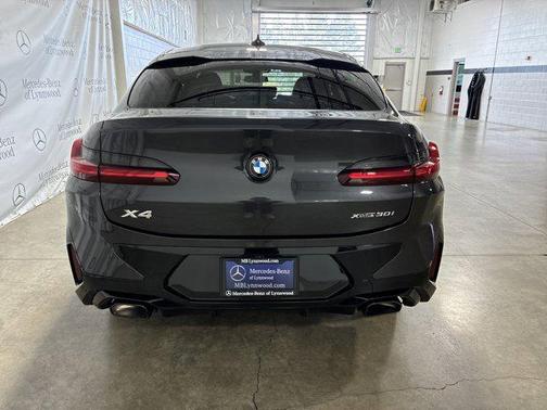 2023 BMW X4 xDrive30i