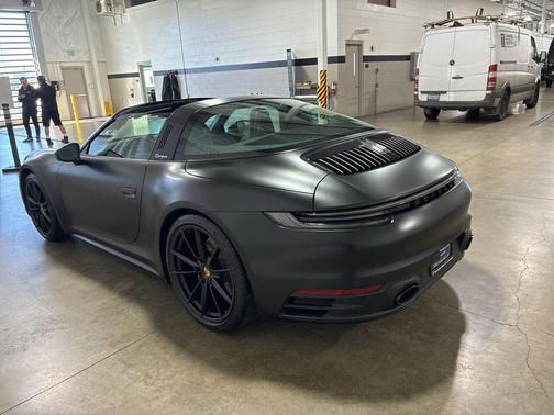 2024 Porsche 911 Targa 4