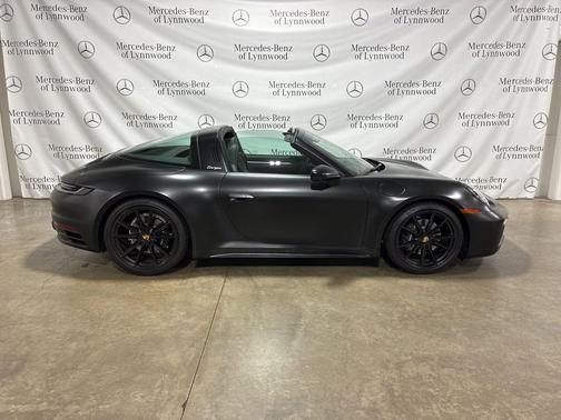 2024 Porsche 911 Targa 4