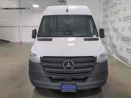 2025 Mercedes-Benz Sprinter 2500 High Roof