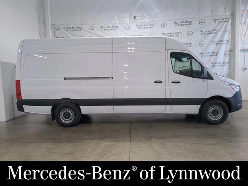 2025 Mercedes-Benz Sprinter 2500 High Roof