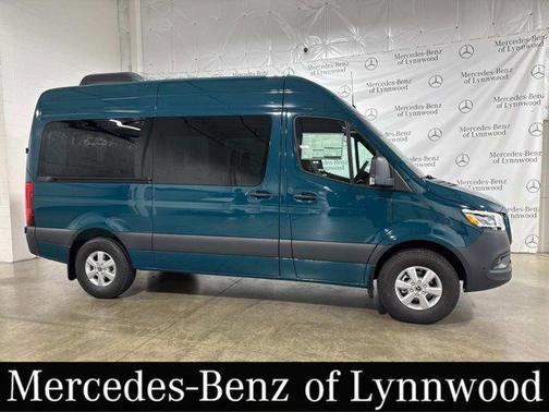 2025 Mercedes-Benz Sprinter 2500 High Roof