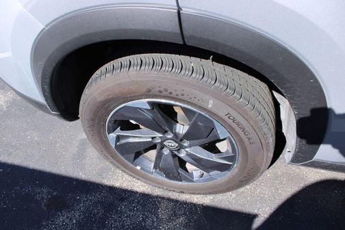 Brilliant Silver Metallic 2025 Nissan Rogue SV