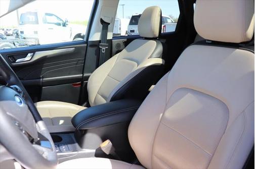2021 Ford Escape Titanium