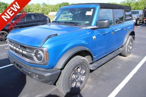 Velocity Blue Metallic 2023 Ford Bronco Big Bend