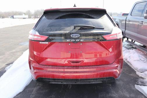 2022 Ford Edge ST Line