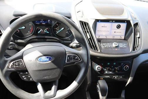Photo 2 of 29 of 2019 Ford Escape SE
