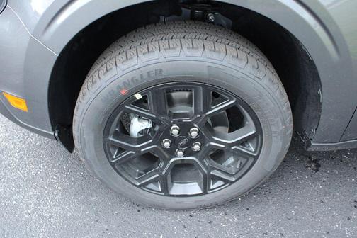 Carbonized Gray Metallic 2026 Ford Maverick Lariat