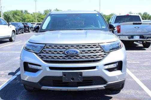Silver Metallic 2023 Ford Explorer Limited