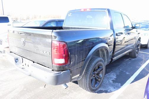 2024 RAM 1500 Classic Warlock Crew Cab 4x4 5'7' Box