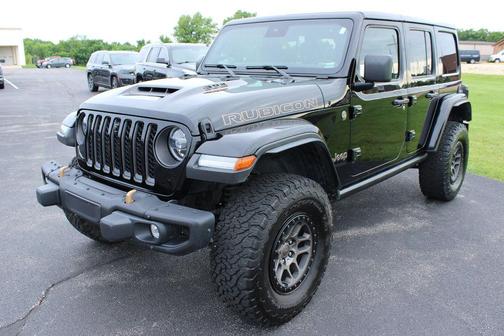 Black Clearcoat 2023 Jeep Wrangler Rubicon 392