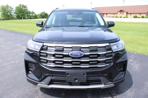 Agate Black Metallic 2026 Ford Explorer Active