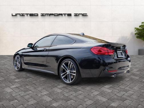 Black Sapphire Metallic 2019 BMW 440 i
