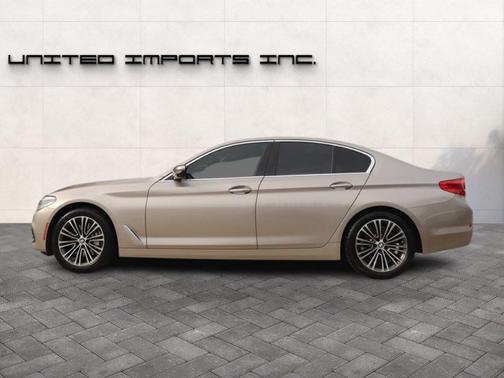 2018 BMW 530 530i