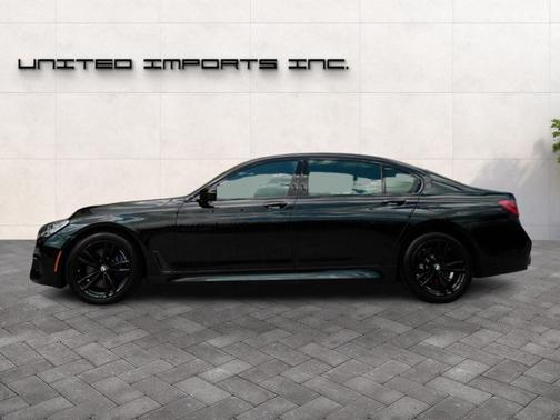 2018 BMW 750 i xDrive