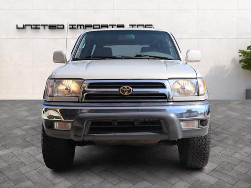 2000 Toyota 4Runner SR5