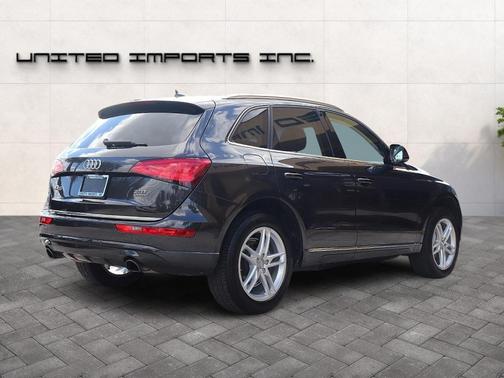 2017 Audi Q5 2.0T Premium Plus
