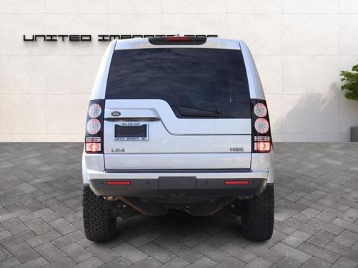 2016 Land Rover LR4 Base