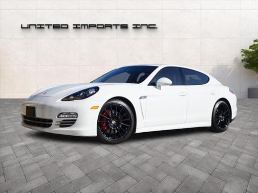 2013 Porsche Panamera 4