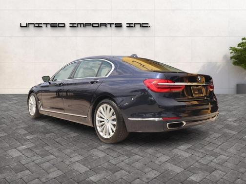 Imperial Blue Metallic 2017 BMW 740 740i