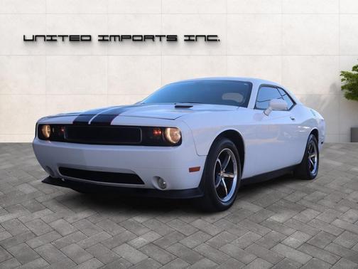 2011 Dodge Challenger Base