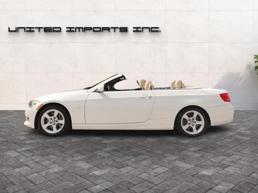 Alpine White 2011 BMW 335 335i