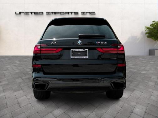 2020 BMW X7 M50i