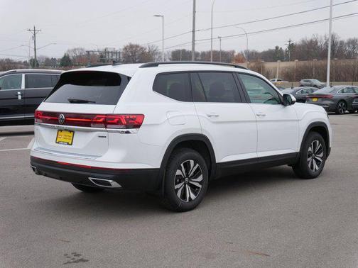 2026 Volkswagen Atlas 2.0T SE