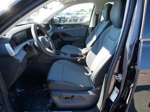 2025 Volkswagen Tiguan 2.0T SE 4MOTION