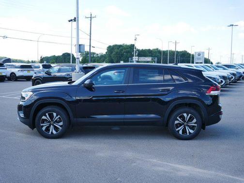 2025 Volkswagen Atlas Cross Sport 2.0T SE