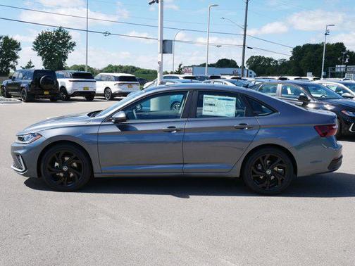 2025 Volkswagen Jetta 1.5T SE