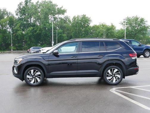 2025 Volkswagen Atlas 2.0T SE w/Technology 4MOTION