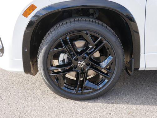 2026 Volkswagen Tiguan 2.0T SE R-Line Black 4MOTION