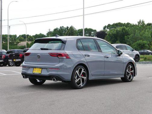 2025 Volkswagen Golf GTI 2.0T SE DSG