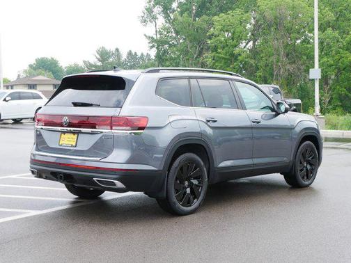 2025 Volkswagen Atlas 2.0T SE w/Technology 4MOTION